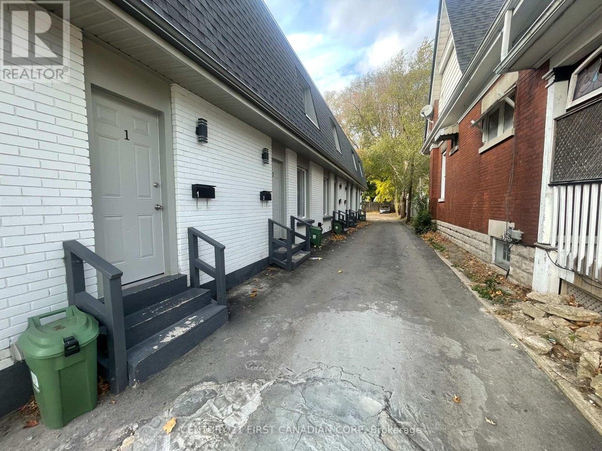 1 - 292 SIMCOE STREET - Photo 2
