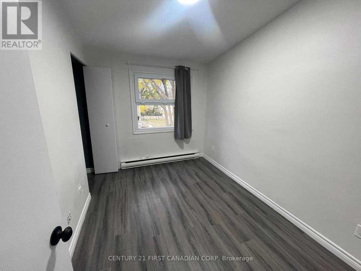 1 - 292 SIMCOE STREET - Photo 10