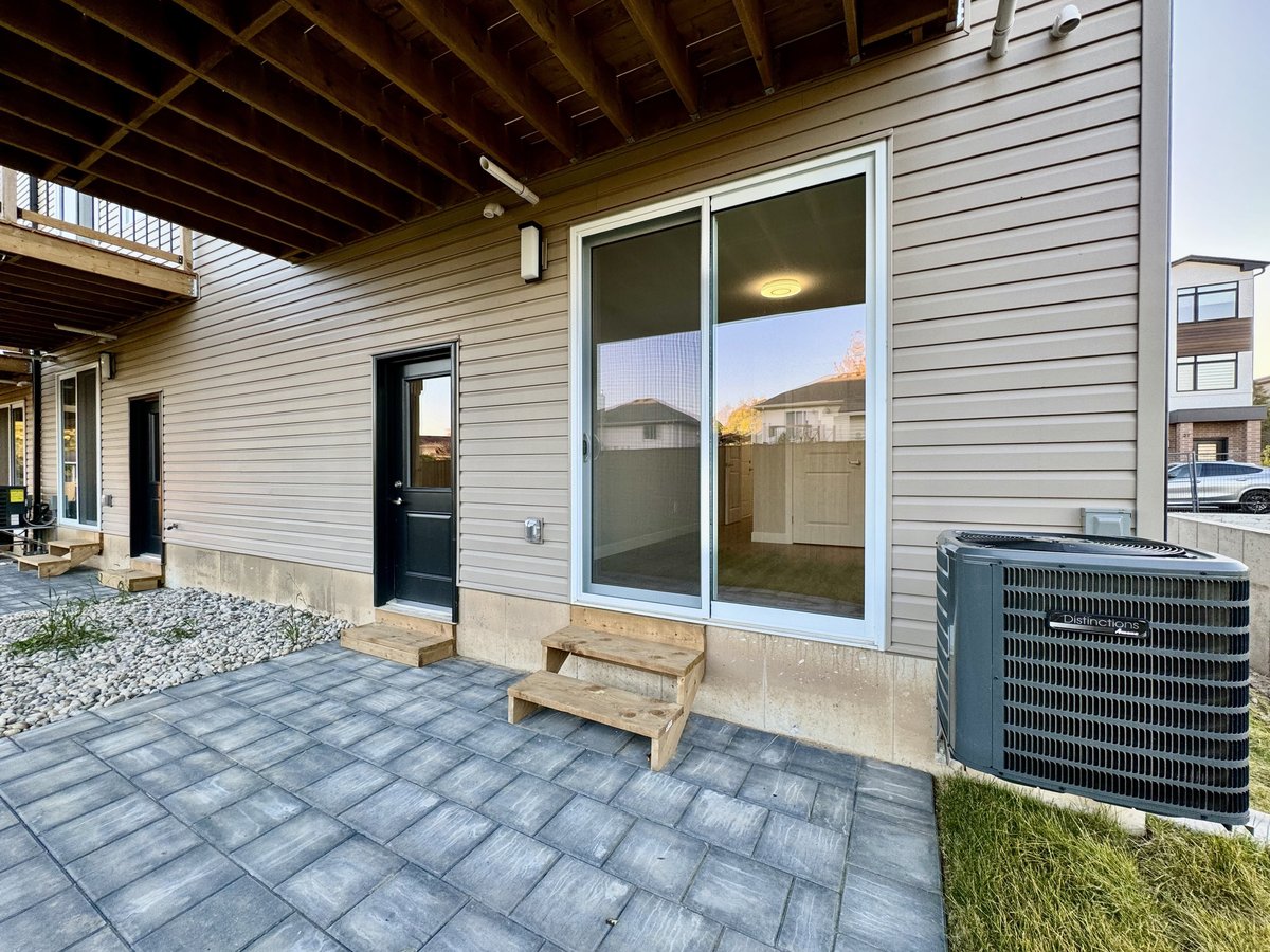 349 Southdale Road East - Photo 9