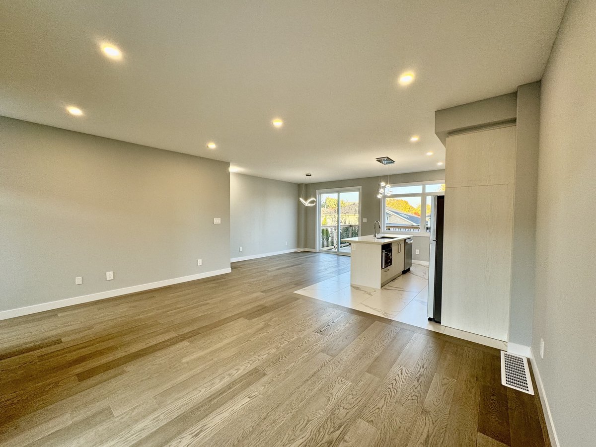 349 Southdale Road East - Photo 15