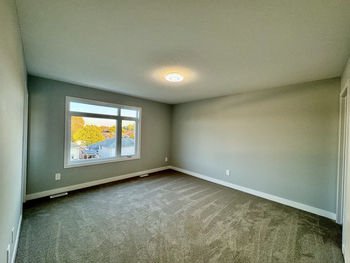 349 Southdale Road East - Photo 19