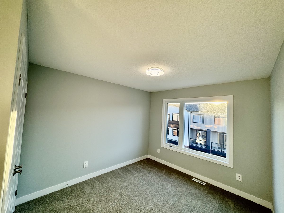 349 Southdale Road East - Photo 24