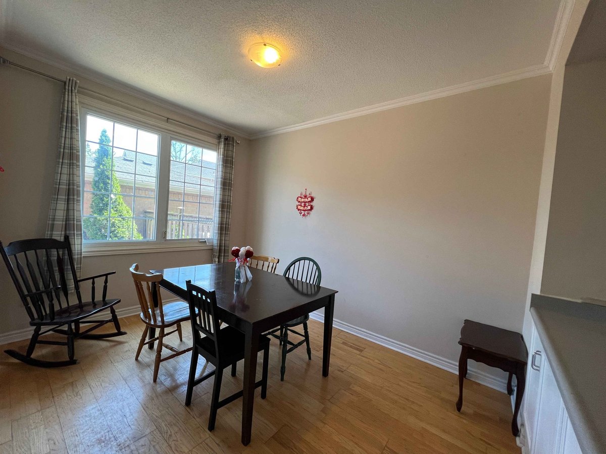 1570 Richmond Street - Photo 3