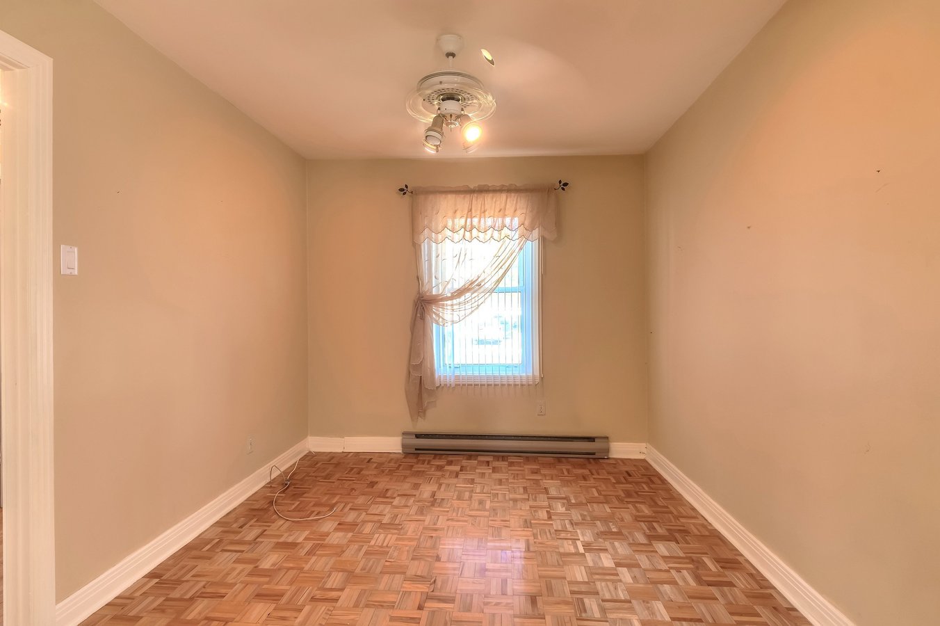 1069 Rue Front - Photo 2