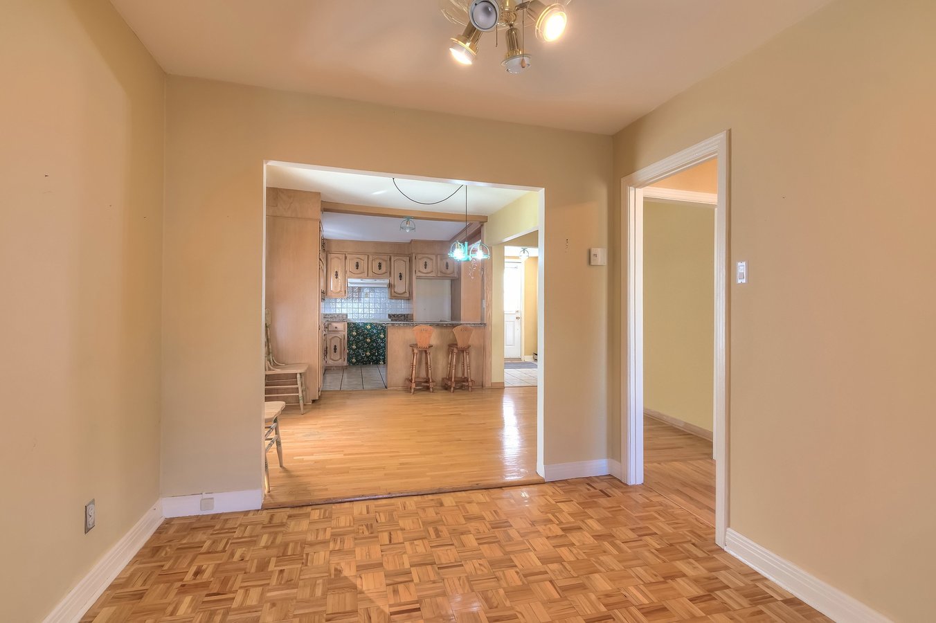 1069 Rue Front - Photo 3
