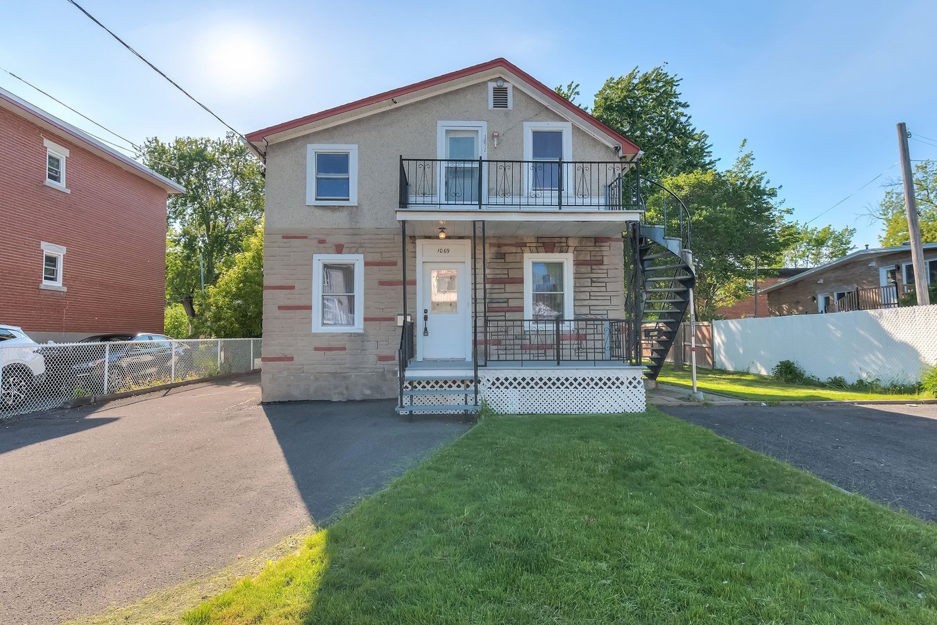 1069 Rue Front - Photo 18