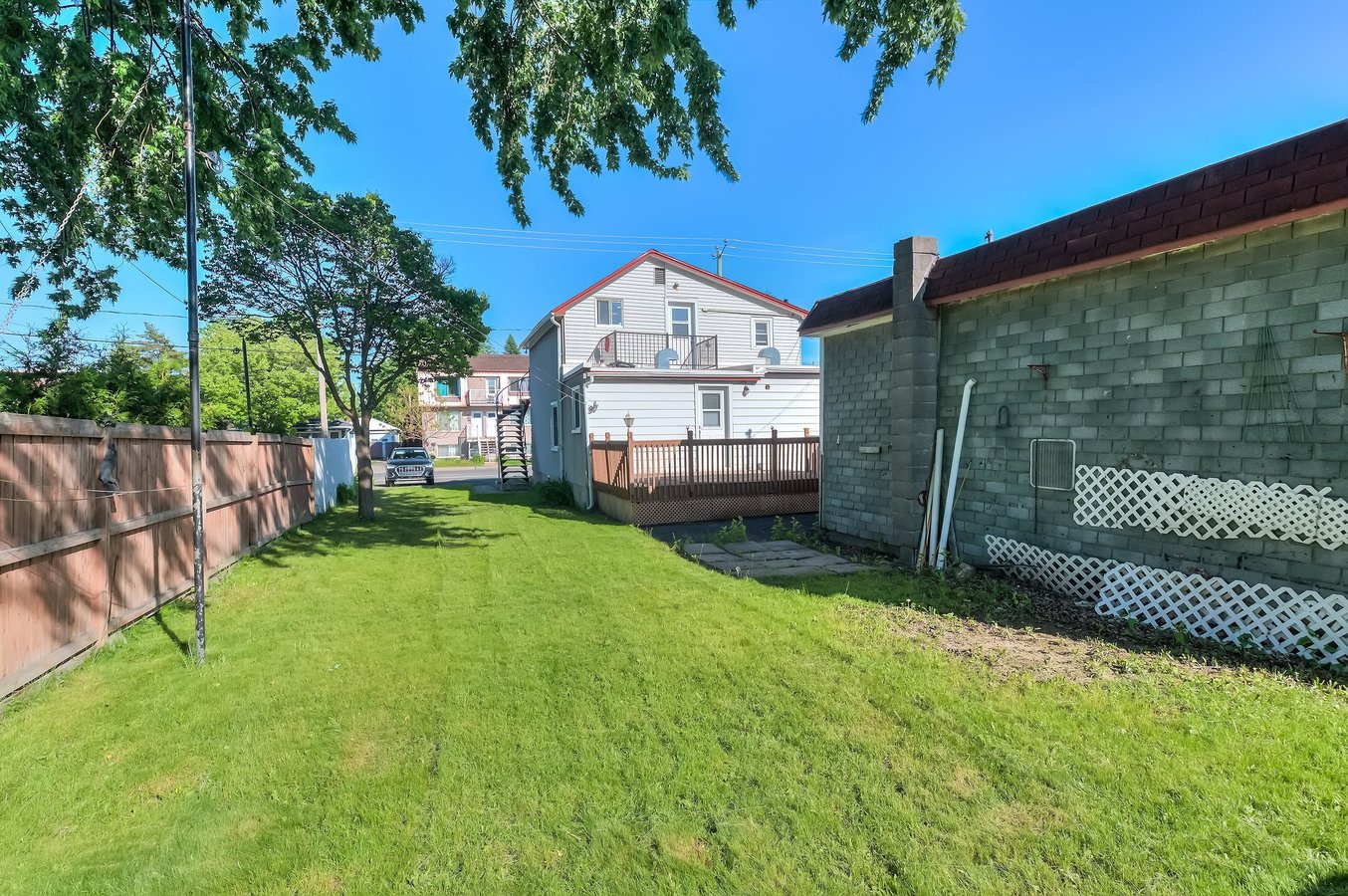 1069 Rue Front - Photo 23