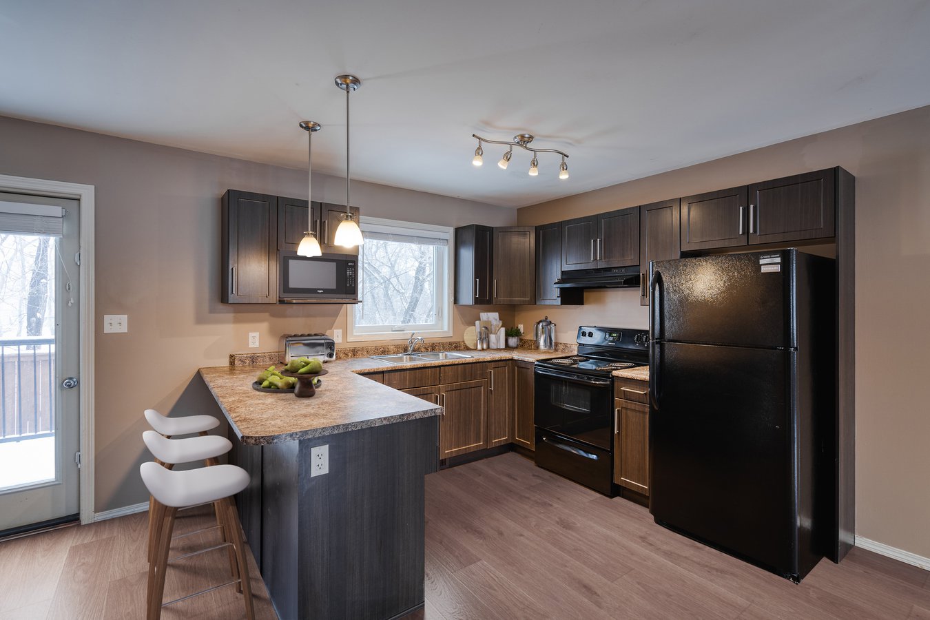 Rentals.ca ) Lorette Apartments, Condos and Houses For Rent