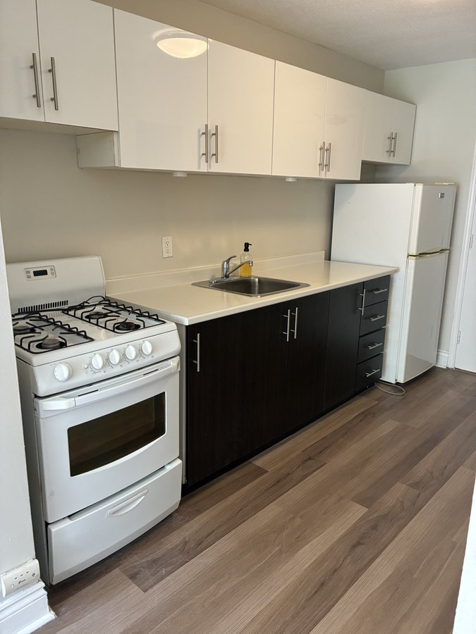 180 Beausoleil Drive - Photo 2