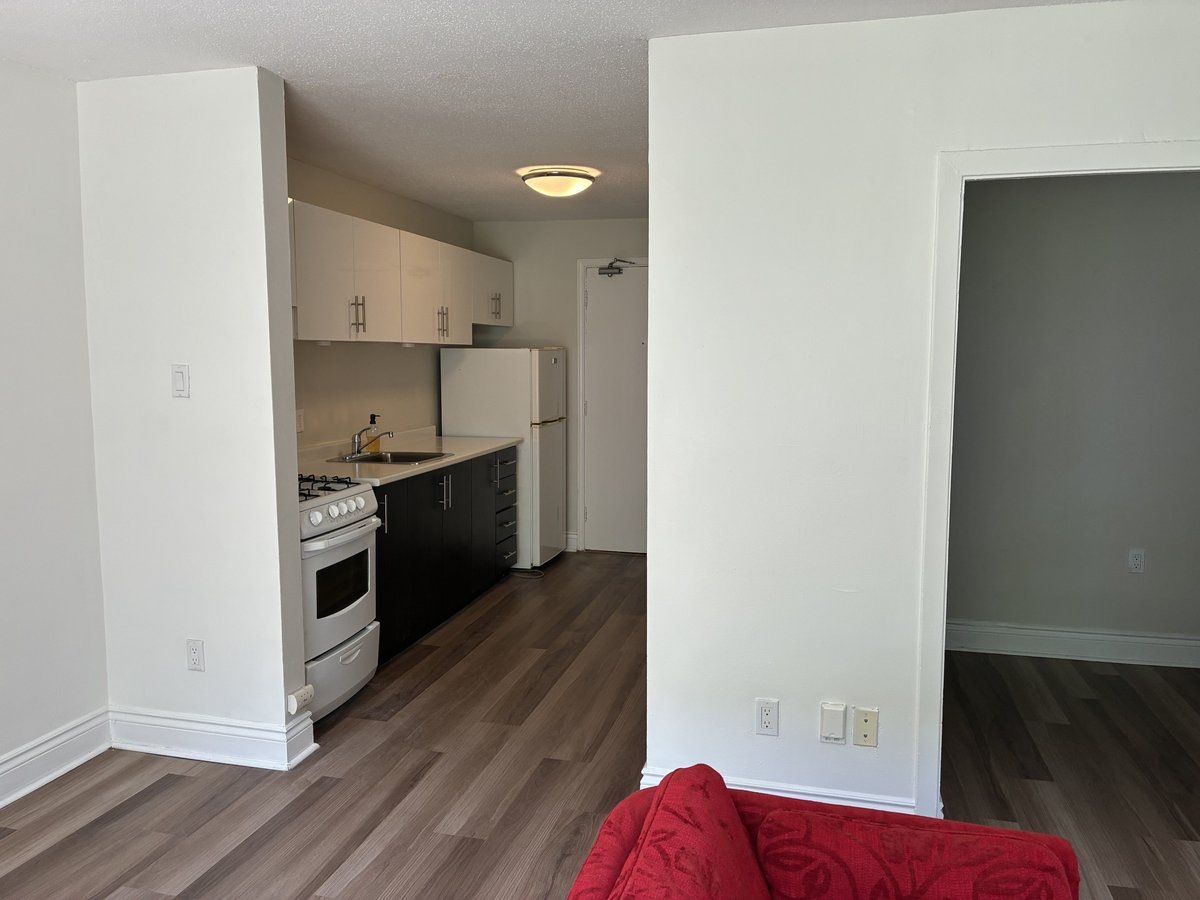 180 Beausoleil Drive - Photo 11