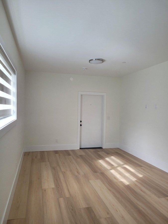 20574 Lorne Avenue - Photo 6