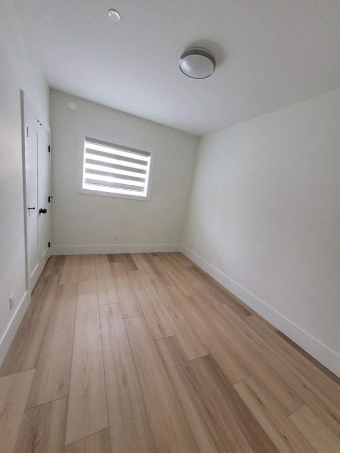 20574 Lorne Avenue - Photo 12