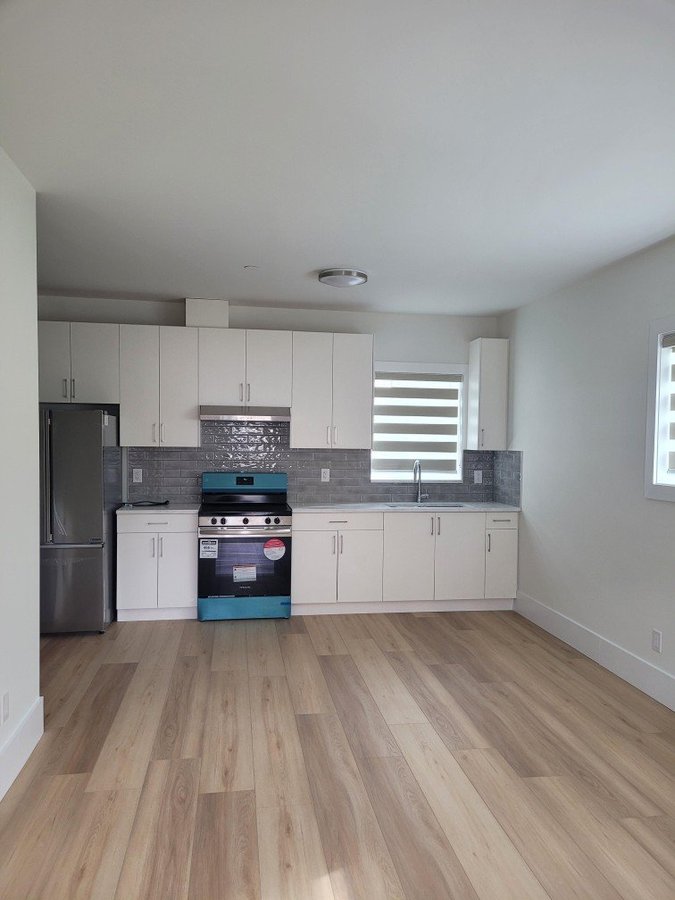 20574 Lorne Avenue - Photo 1