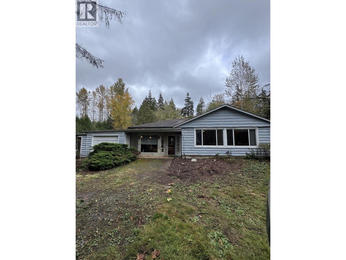 23979 FERN CRESCENT - Photo 1
