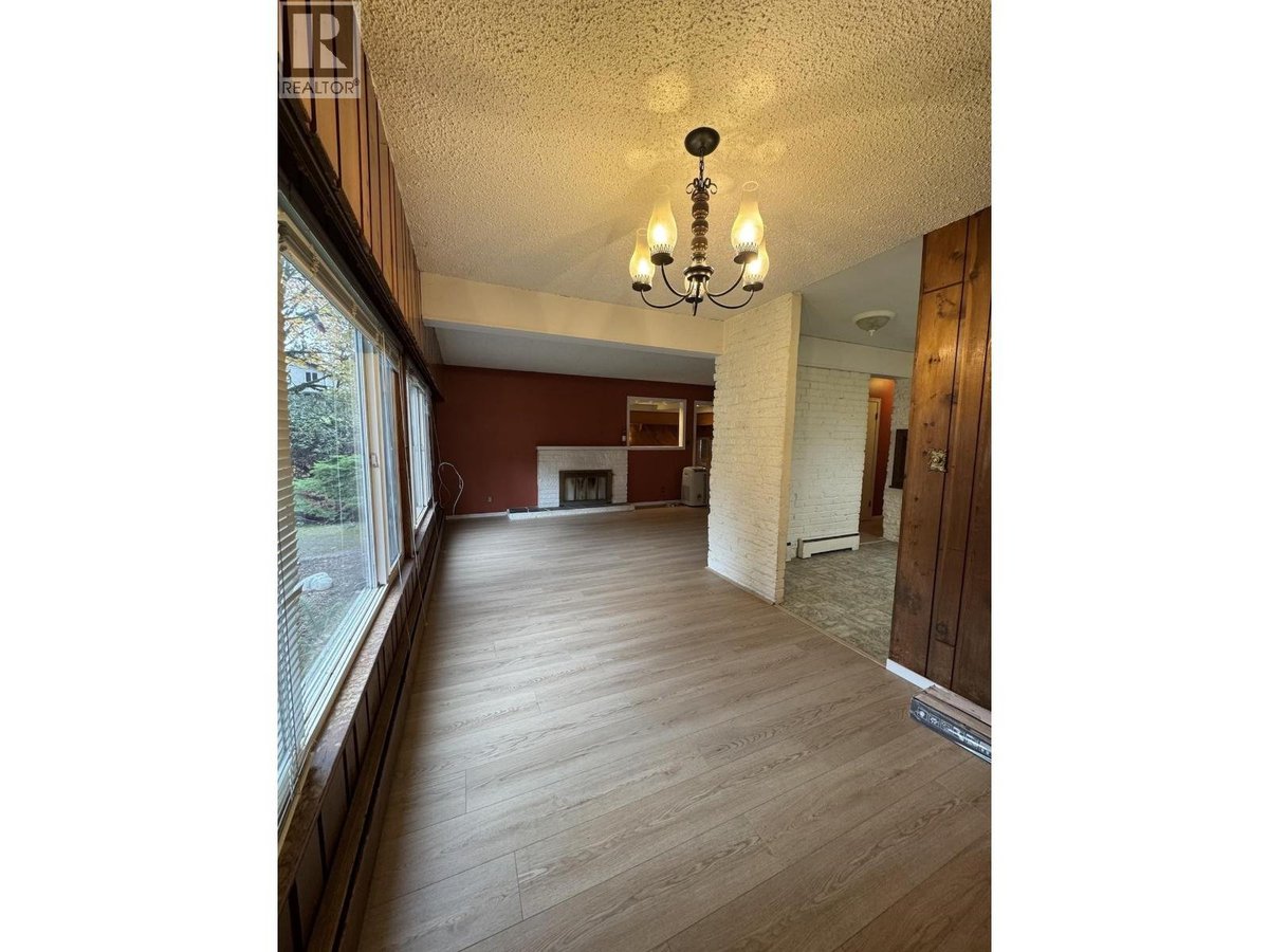 23979 FERN CRESCENT - Photo 8
