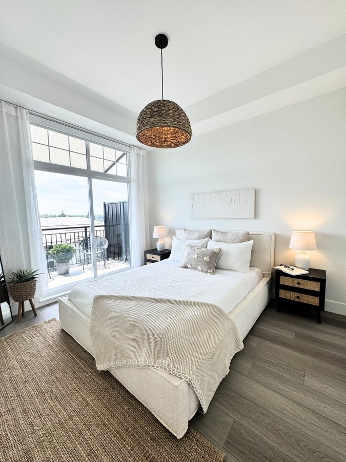 22348 North Avenue - Photo 8