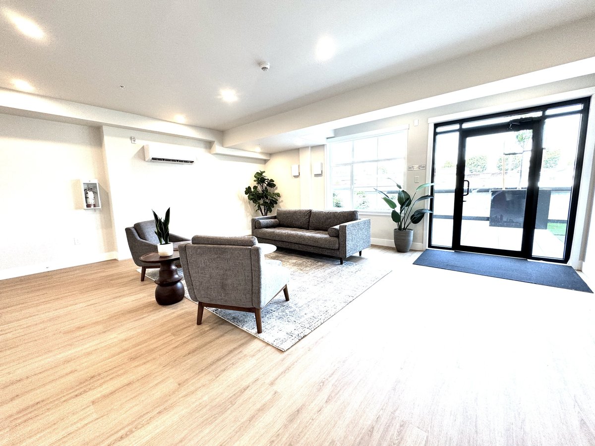 22348 North Avenue - Photo 12