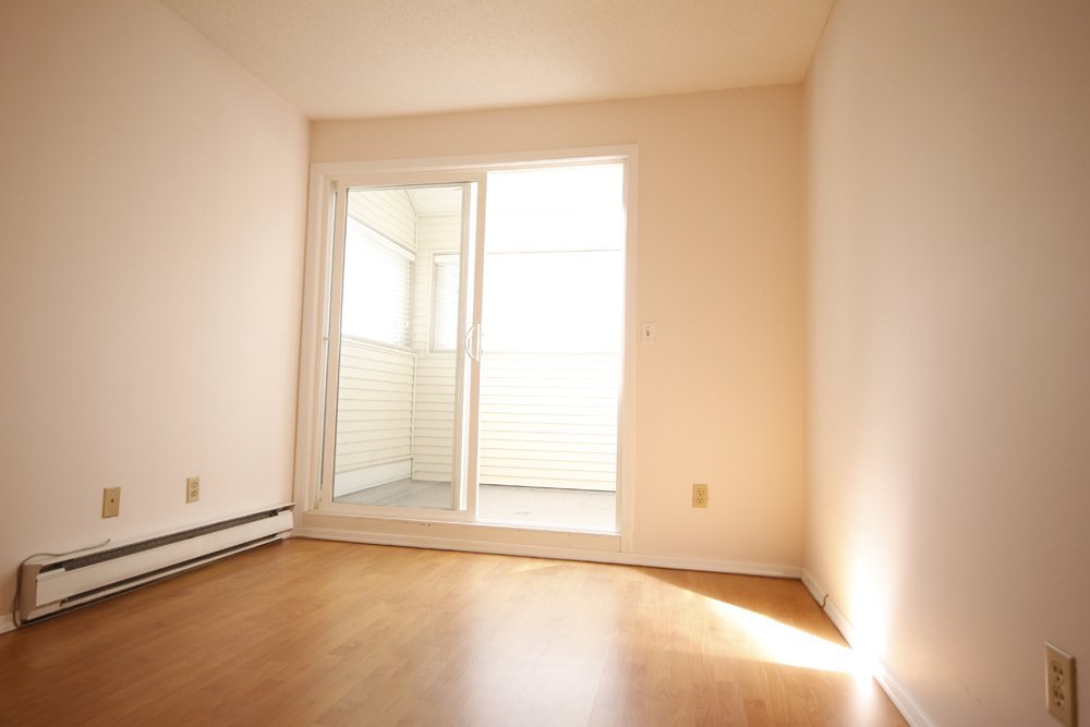 22367 Saint Anne Avenue - Photo 2