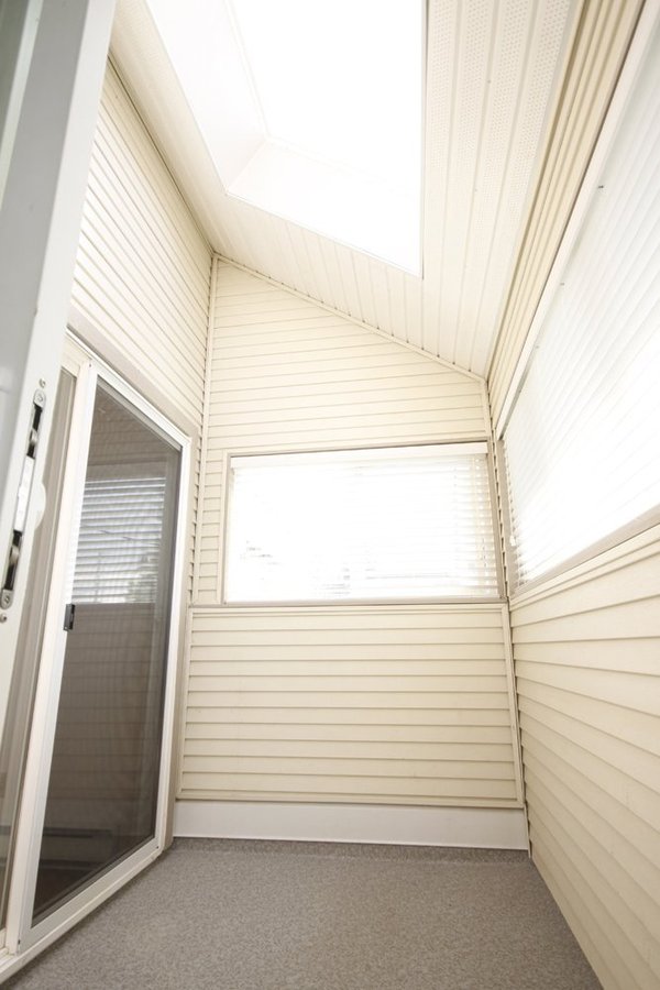 22367 Saint Anne Avenue - Photo 8