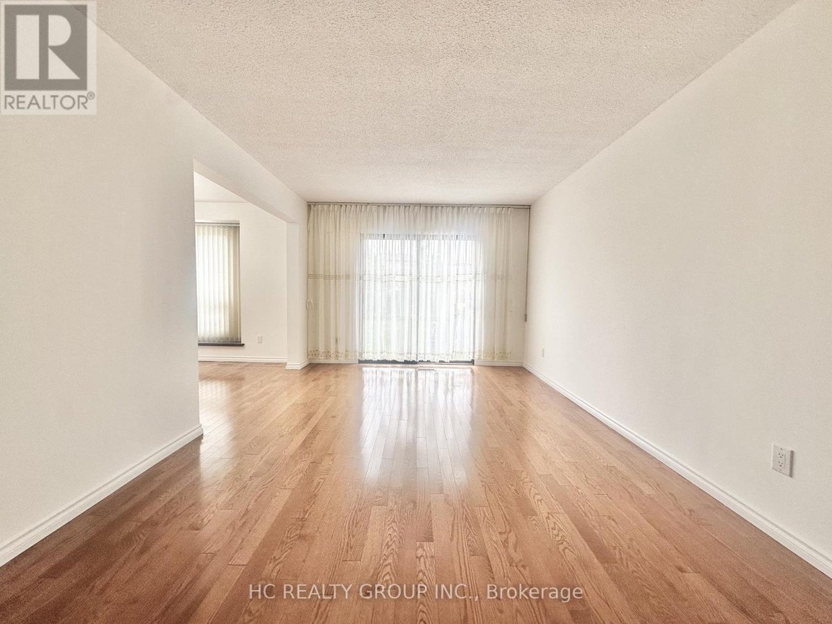 49 CAREY CRESCENT - Photo 4