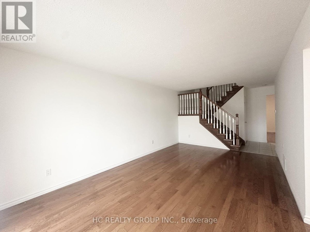 49 CAREY CRESCENT - Photo 5