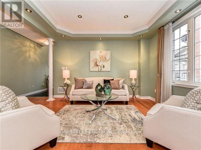 43 LARKMEAD CRESCENT - Photo 3