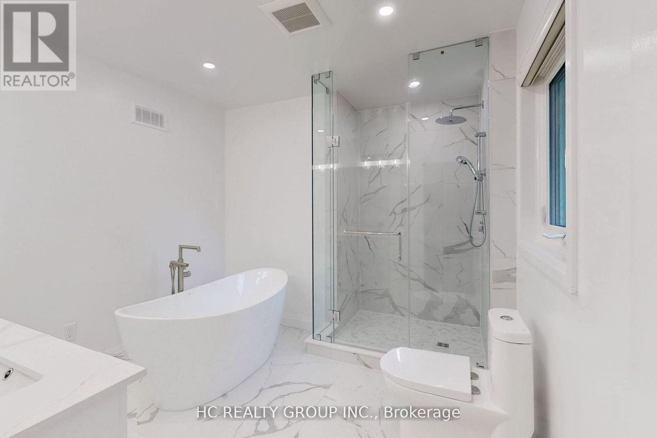 83 FAIRWAY HEIGHTS DRIVE - Photo 22