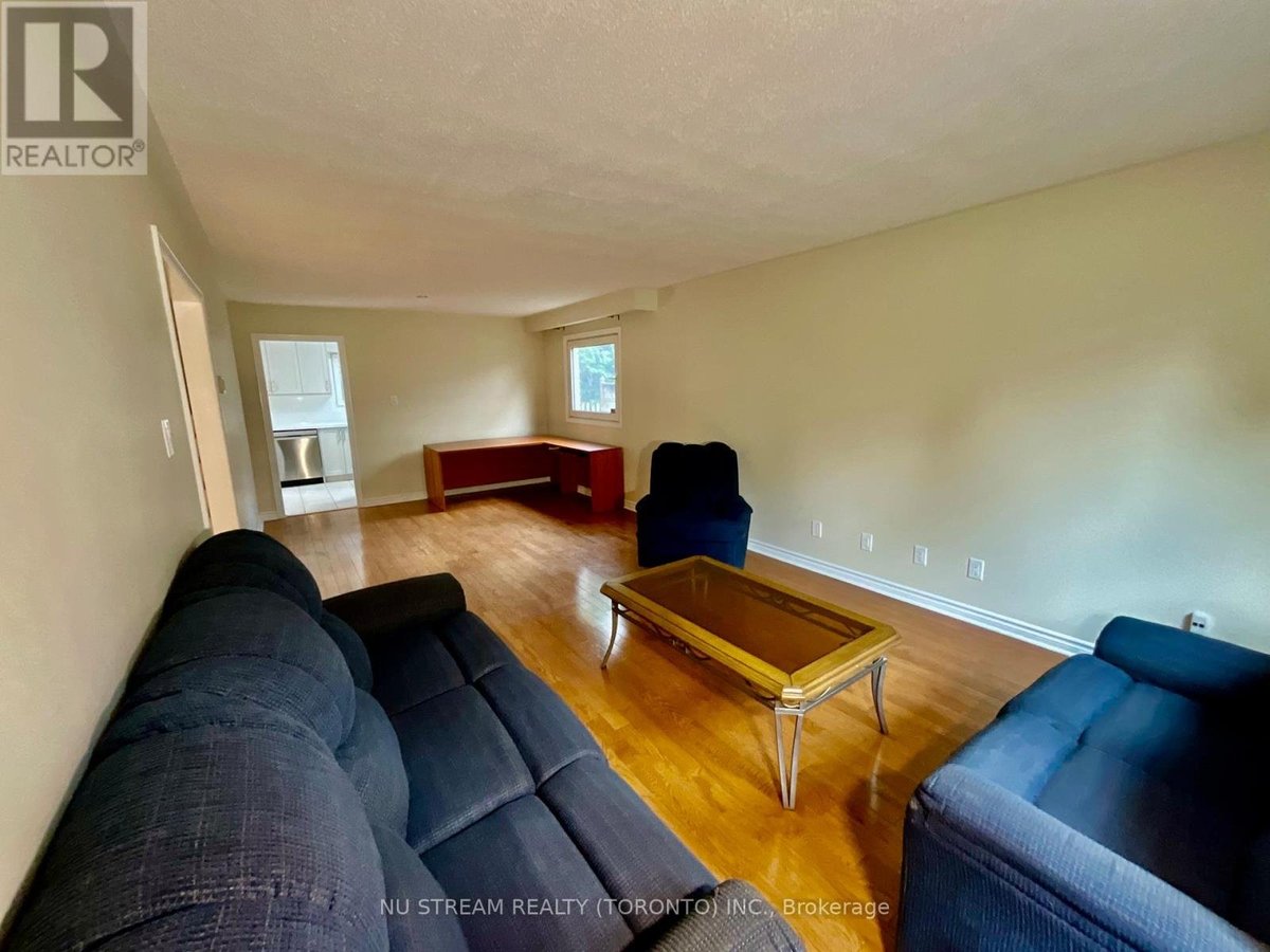 45 EMMELOORD CRESCENT - Photo 4