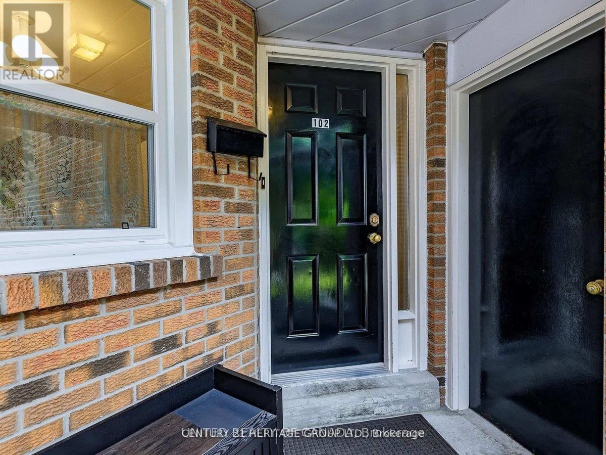 102 BAYWOOD COURT - Photo 3