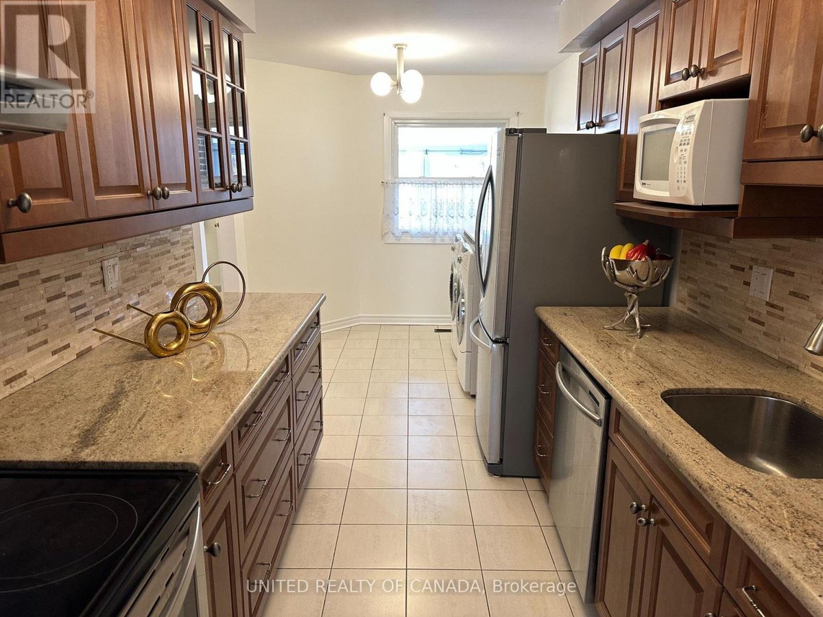102 BAYWOOD COURT - Photo 14
