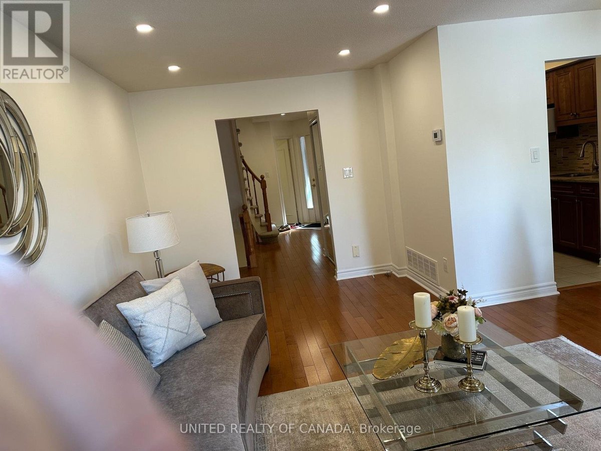 102 BAYWOOD COURT - Photo 17