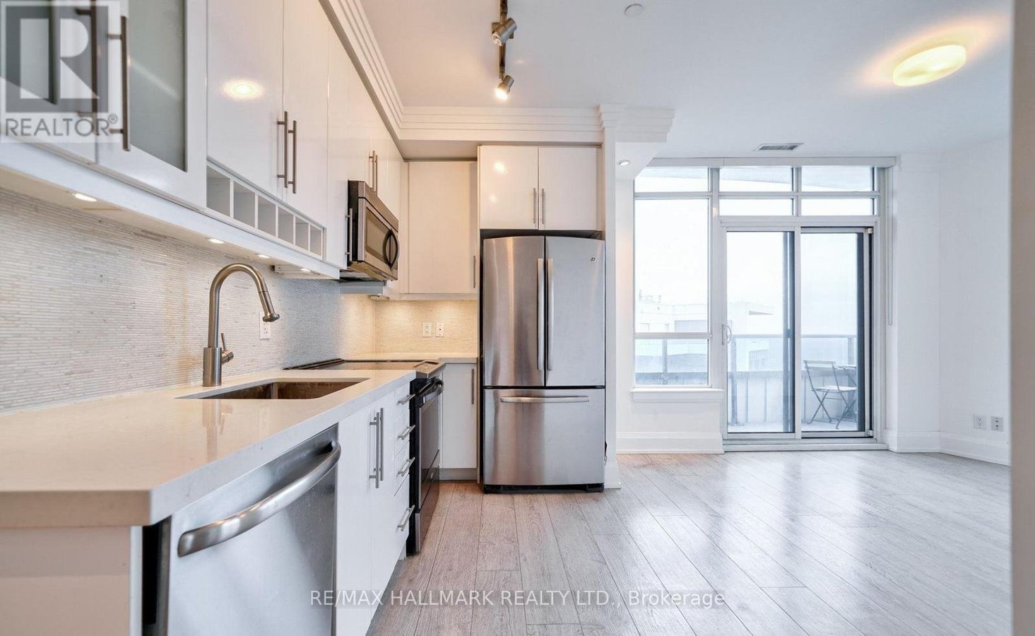 2831 - 7161 YONGE STREET - Photo 2