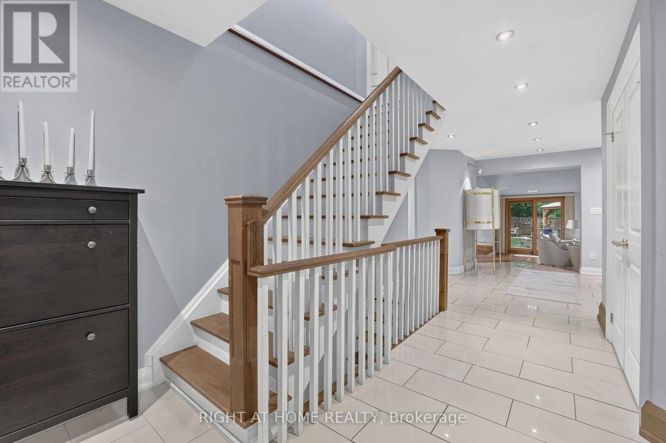 35 BRIGHTBAY CRESCENT - Photo 5