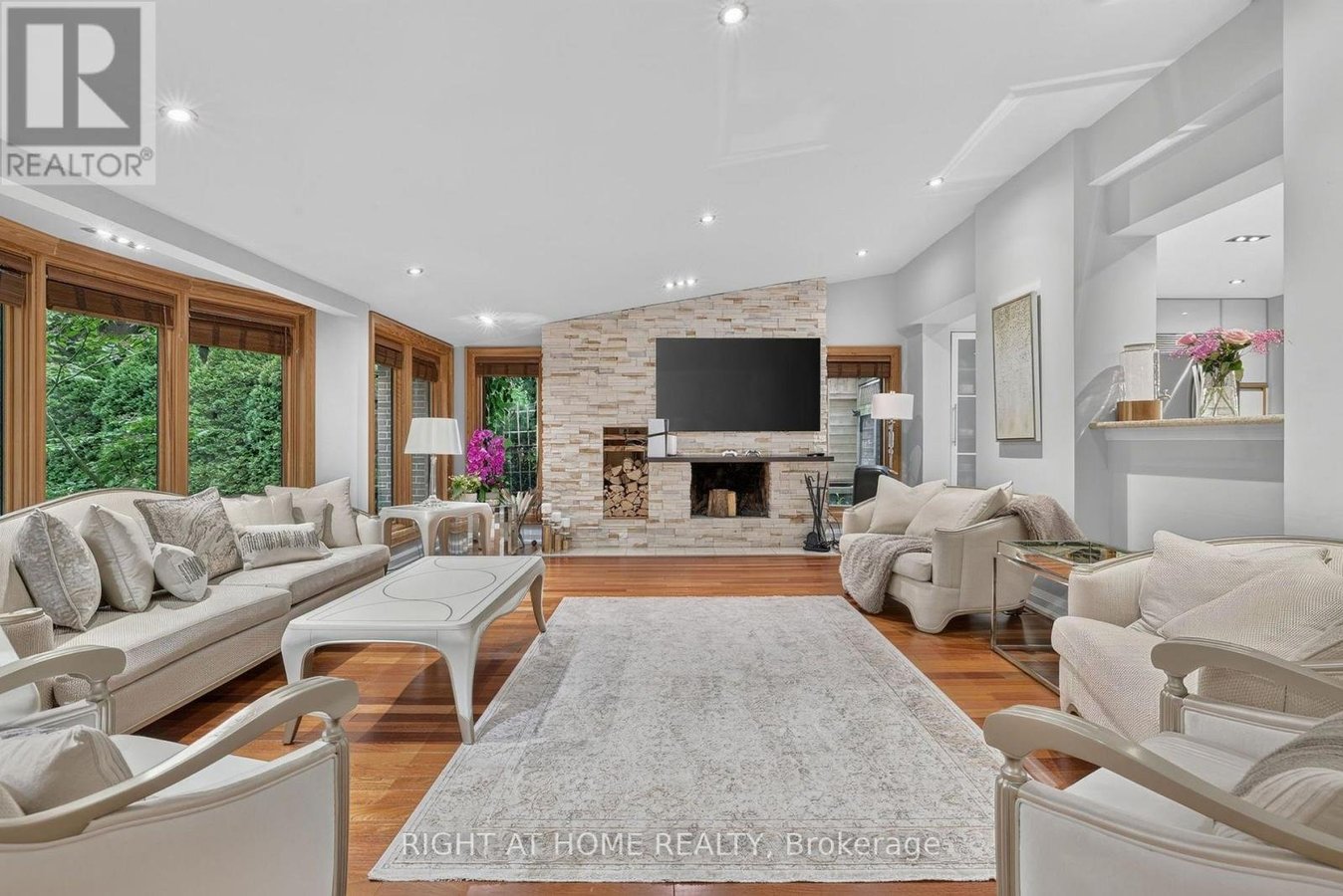 35 BRIGHTBAY CRESCENT - Photo 18