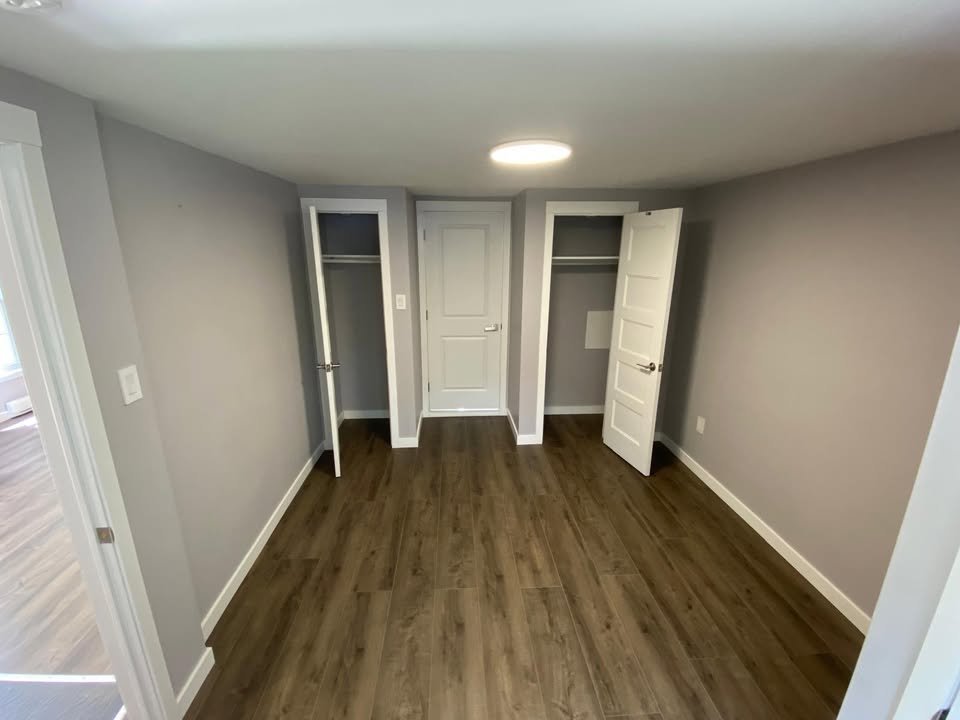 577 Lakeview Avenue - Photo 2