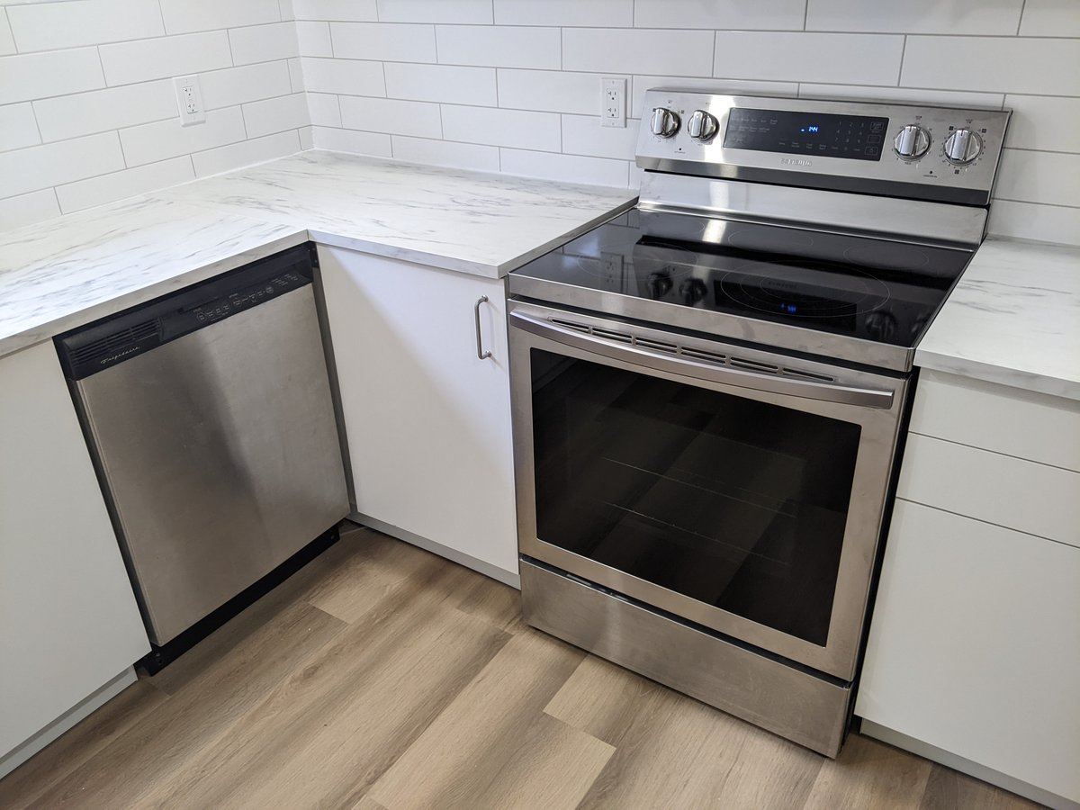 Queenston Drive - Photo 12