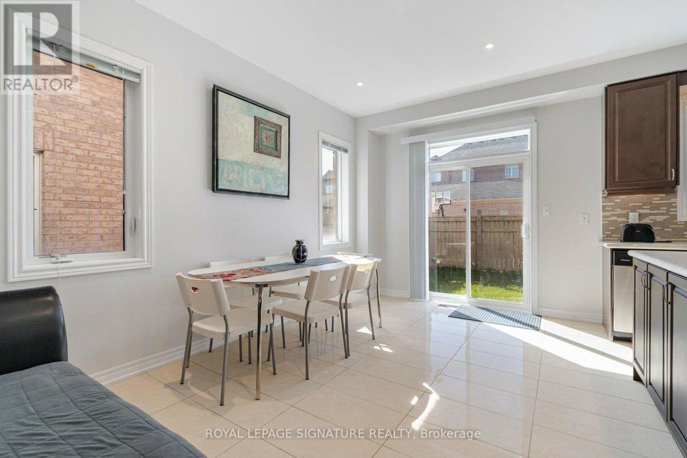 5520 MEADOWCREST AVENUE - Photo 10