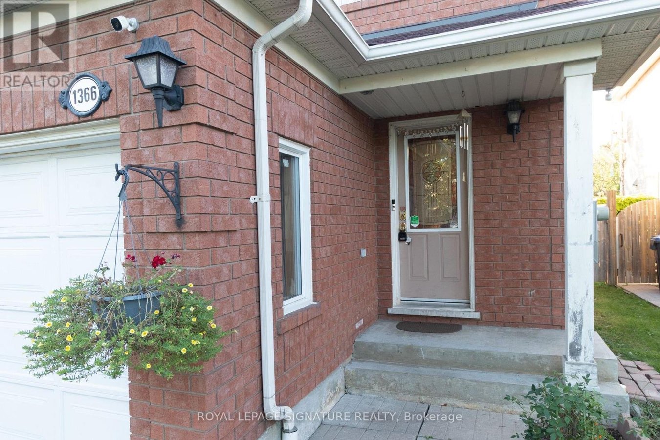 1366 QUEST CIRCLE - Photo 6
