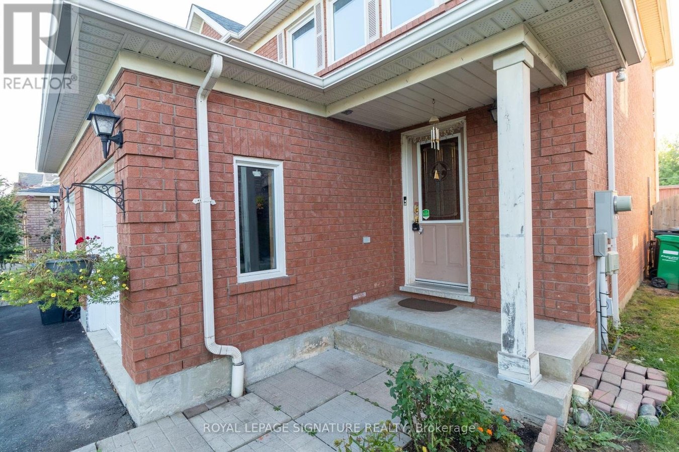 1366 QUEST CIRCLE - Photo 8