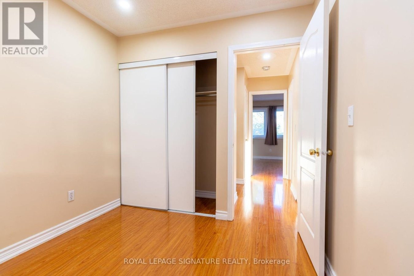 1366 QUEST CIRCLE - Photo 23