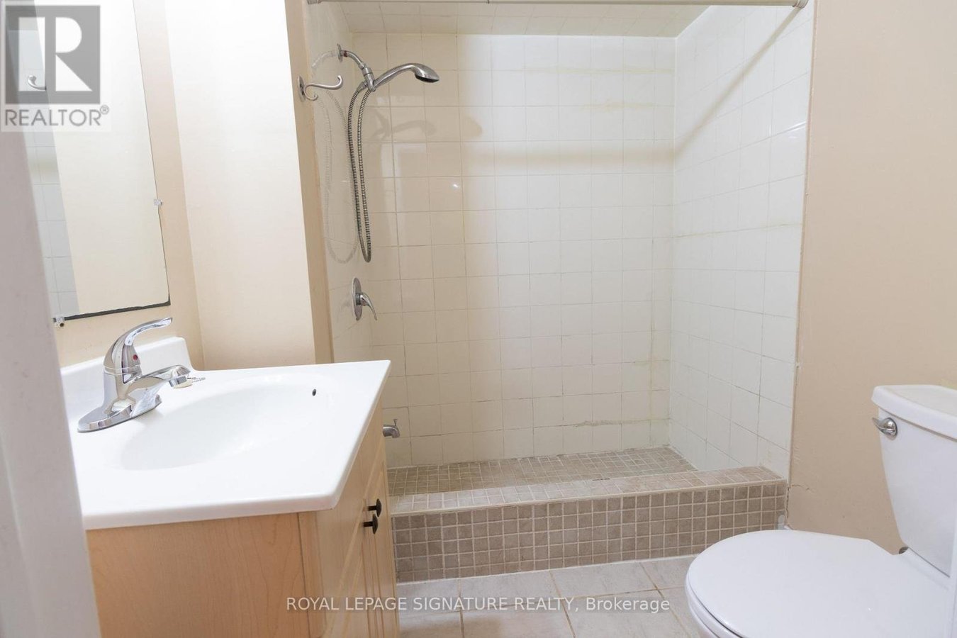 1366 QUEST CIRCLE - Photo 30