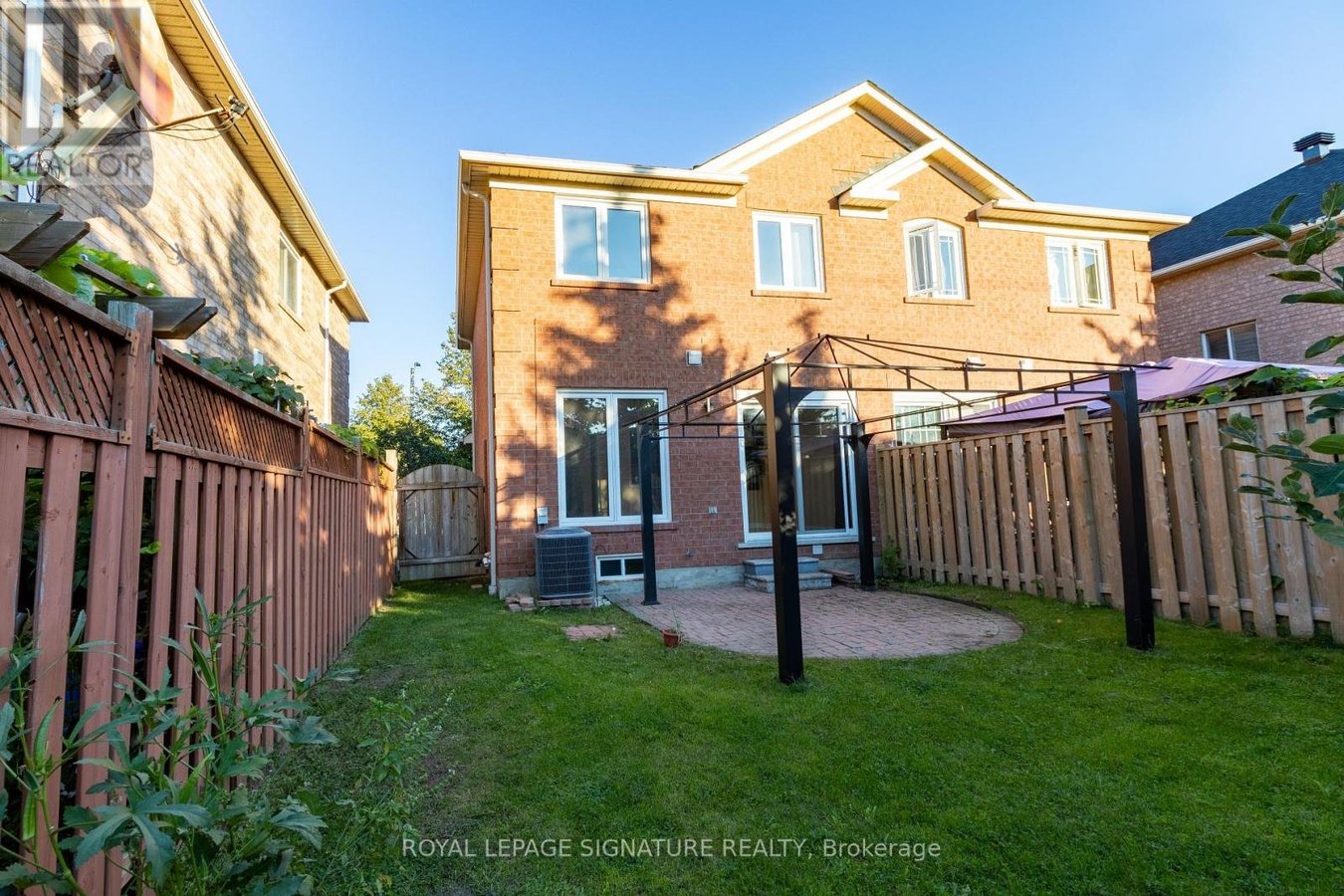 1366 QUEST CIRCLE - Photo 31