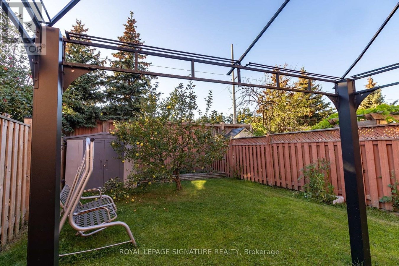 1366 QUEST CIRCLE - Photo 33