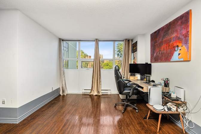 Confederation Parkway - Photo 15
