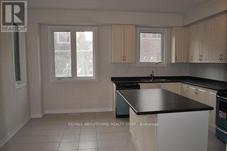 1331 GRANROCK CRESCENT - Photo 3