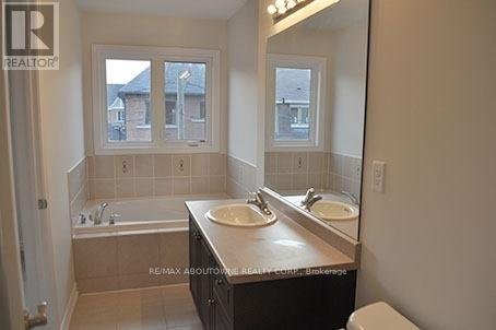 1331 GRANROCK CRESCENT - Photo 8