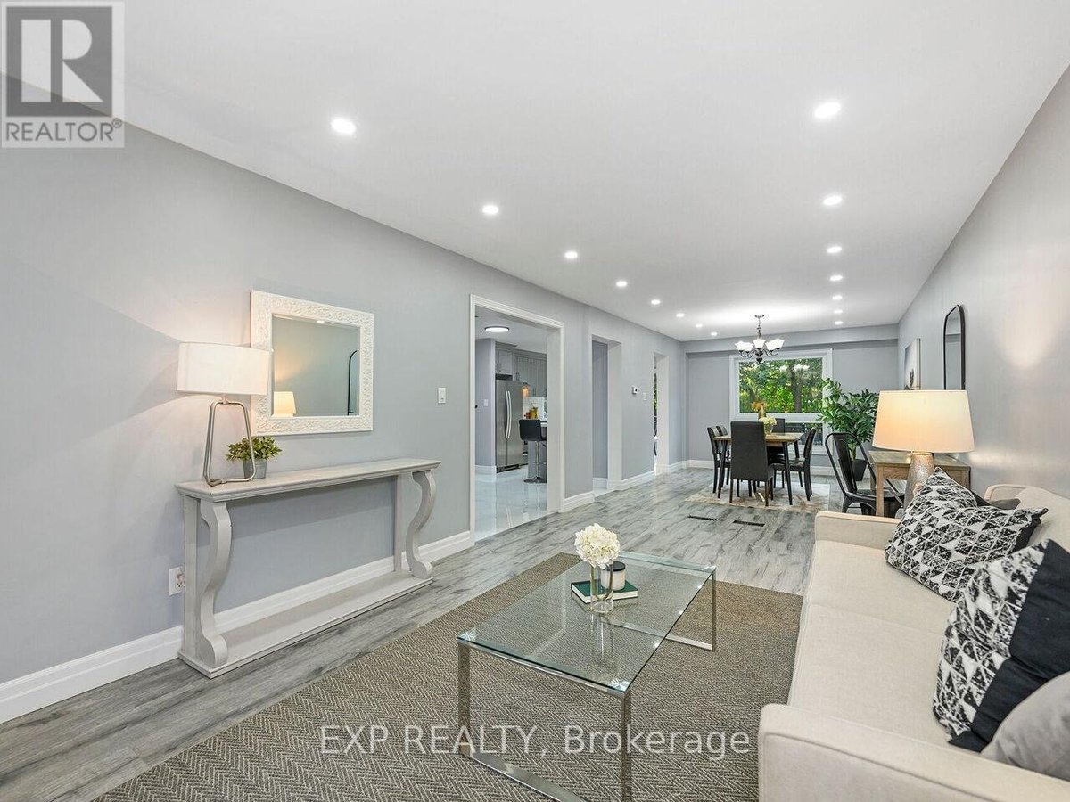 MAIN - 3101 TOURS ROAD - Photo 6