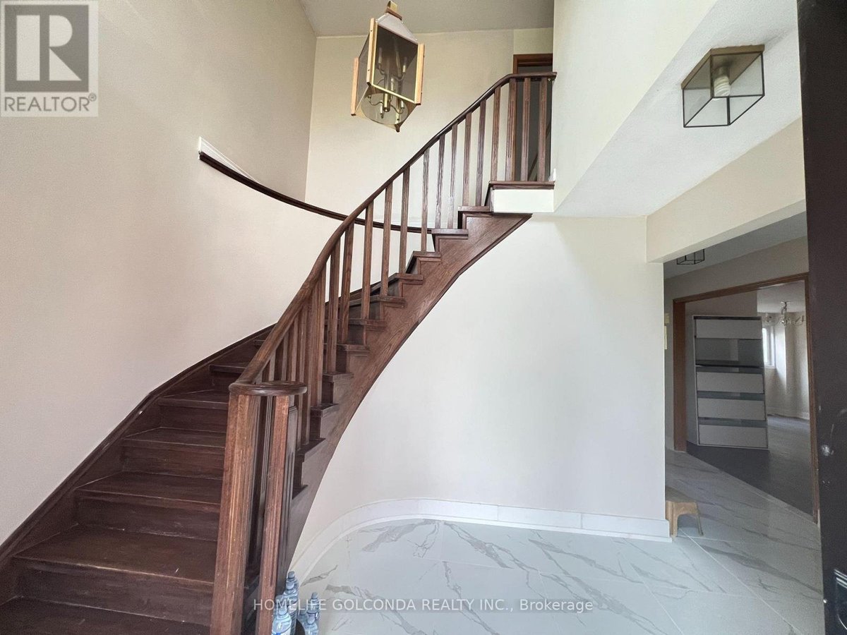 UPPER - 277 HUNTINGTON RIDGE DRIVE - Photo 5
