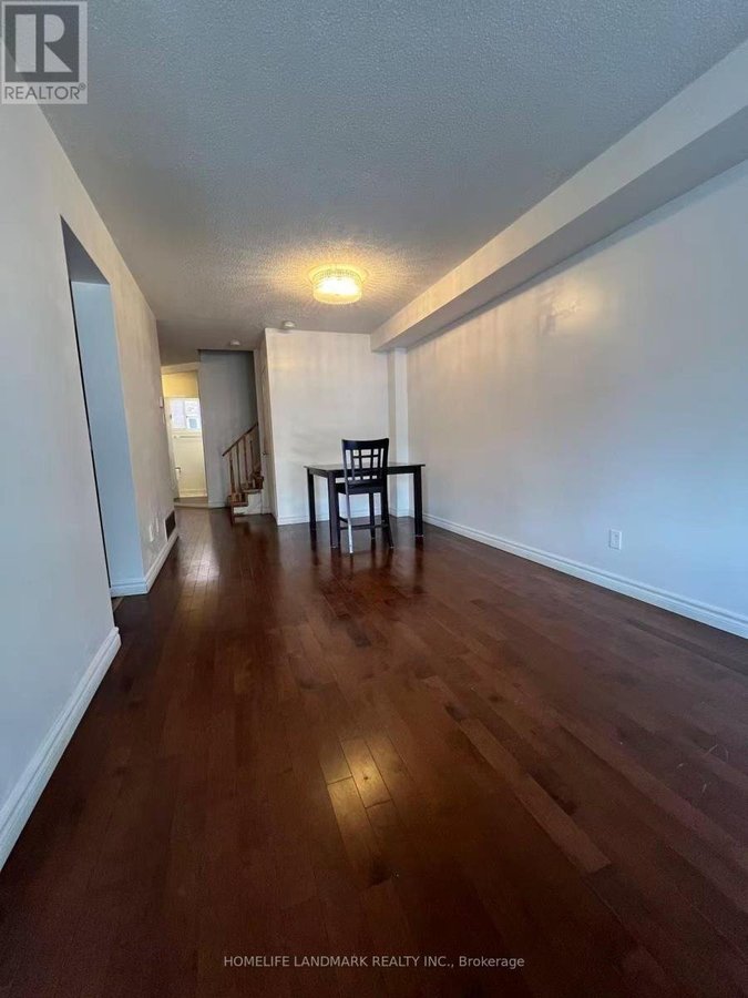 1016 LUCERNE CRESCENT - Photo 3