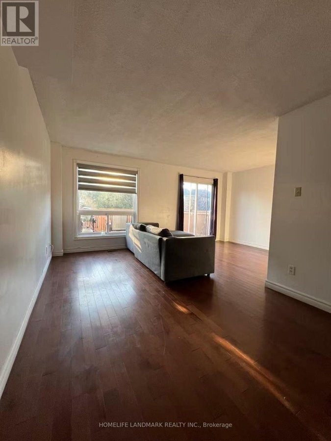 1016 LUCERNE CRESCENT - Photo 4